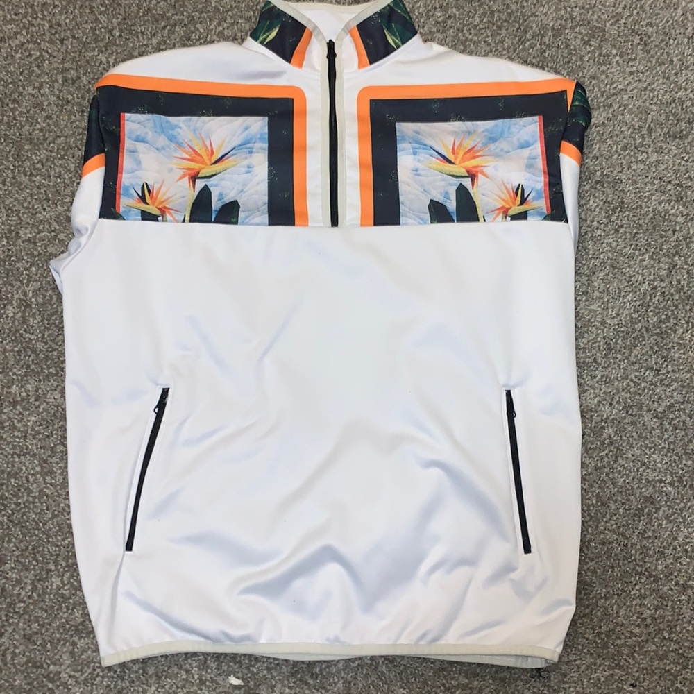 Pull over sweater
